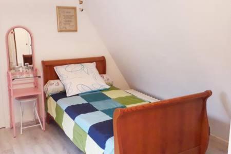 Halte Aux Places Marcillac-Saint-Quentin Esterno foto